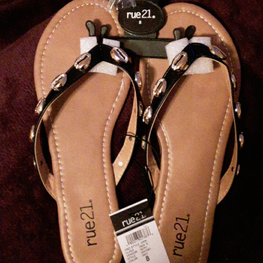 Rue 21 sandals